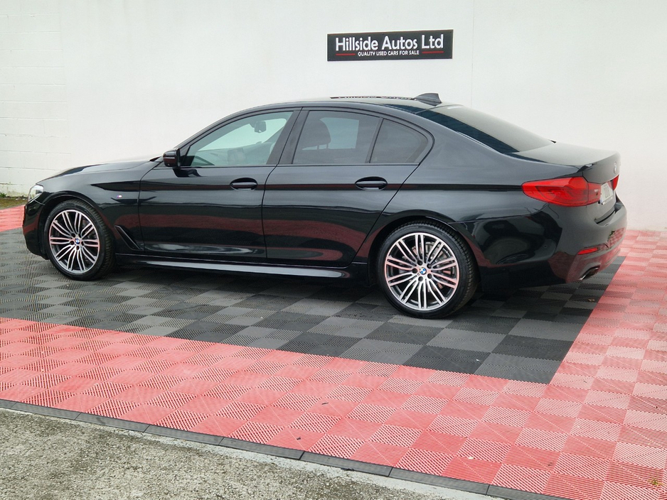 2018 BMW 5 Series - image 8