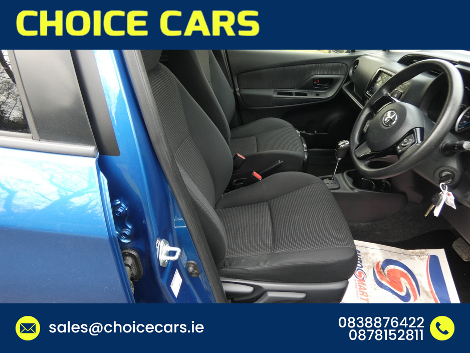 2017 Toyota Yaris - image 8