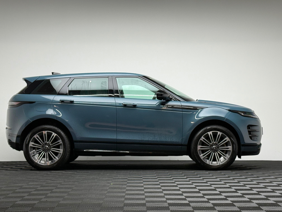 2025 Land Rover Range Rover Evoque HSE DYNAMIC P300E *PAN ROOF* €59,990