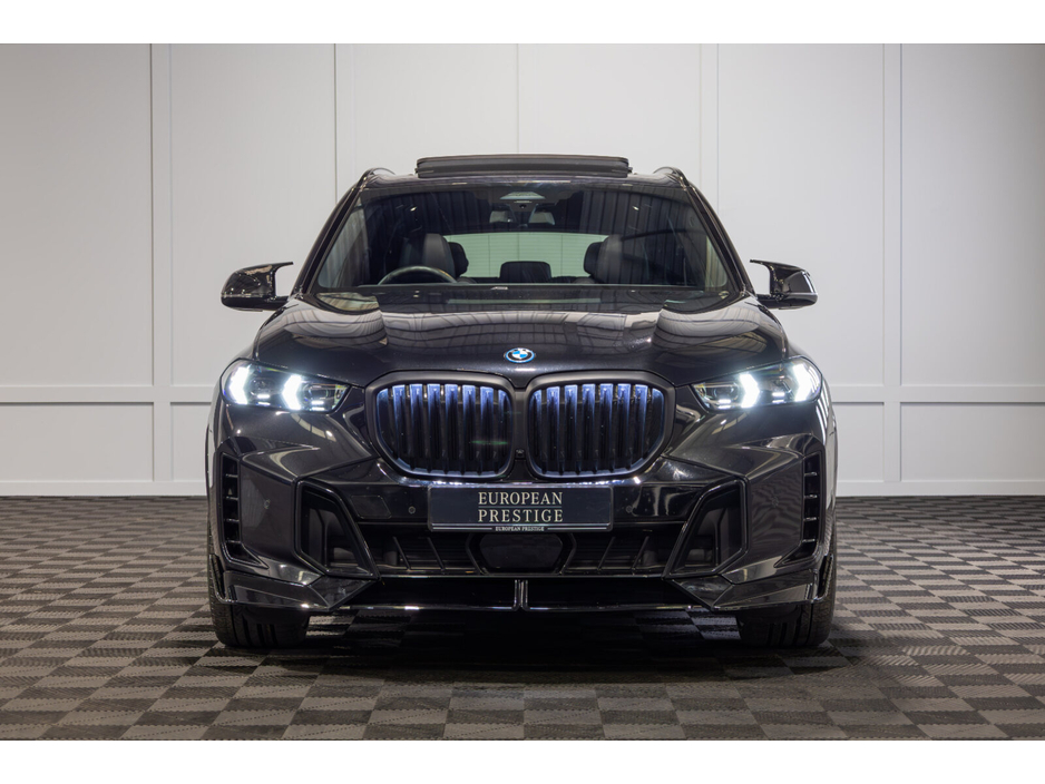 2025 BMW X5 - image 2