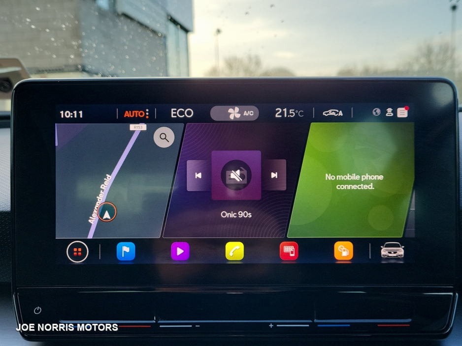 2021 SEAT Leon - image 18