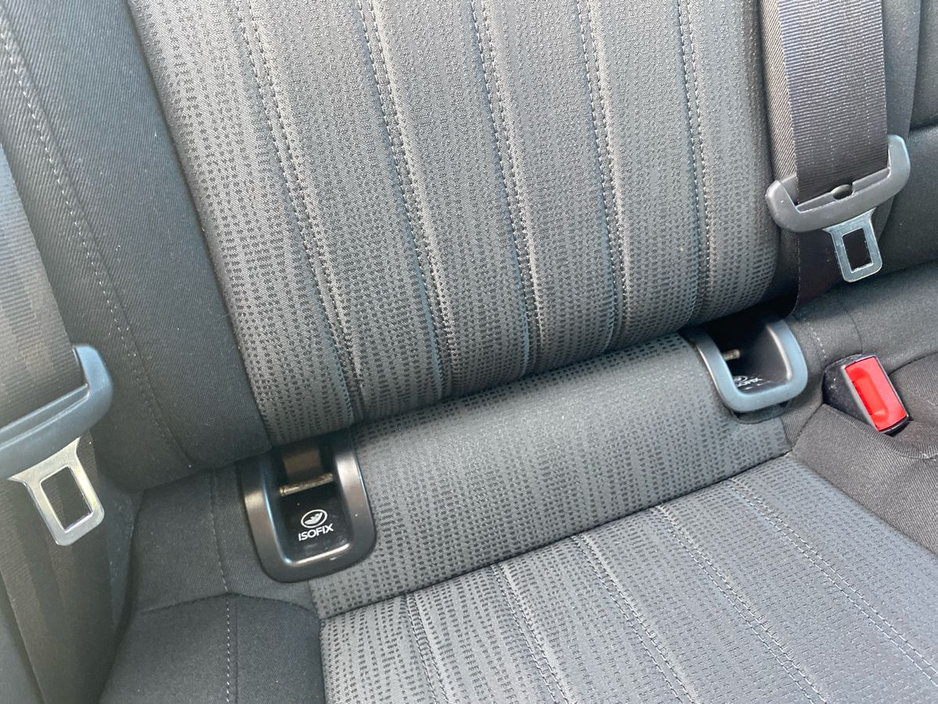 2019 Skoda Octavia - image 13