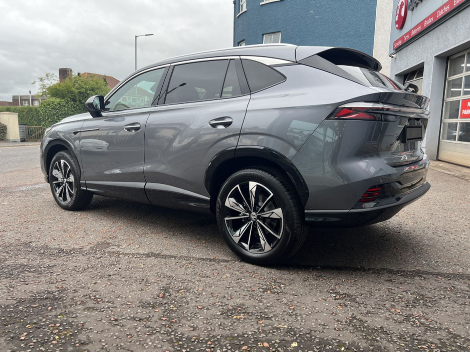 2026 MG HS TROPHY €36,234