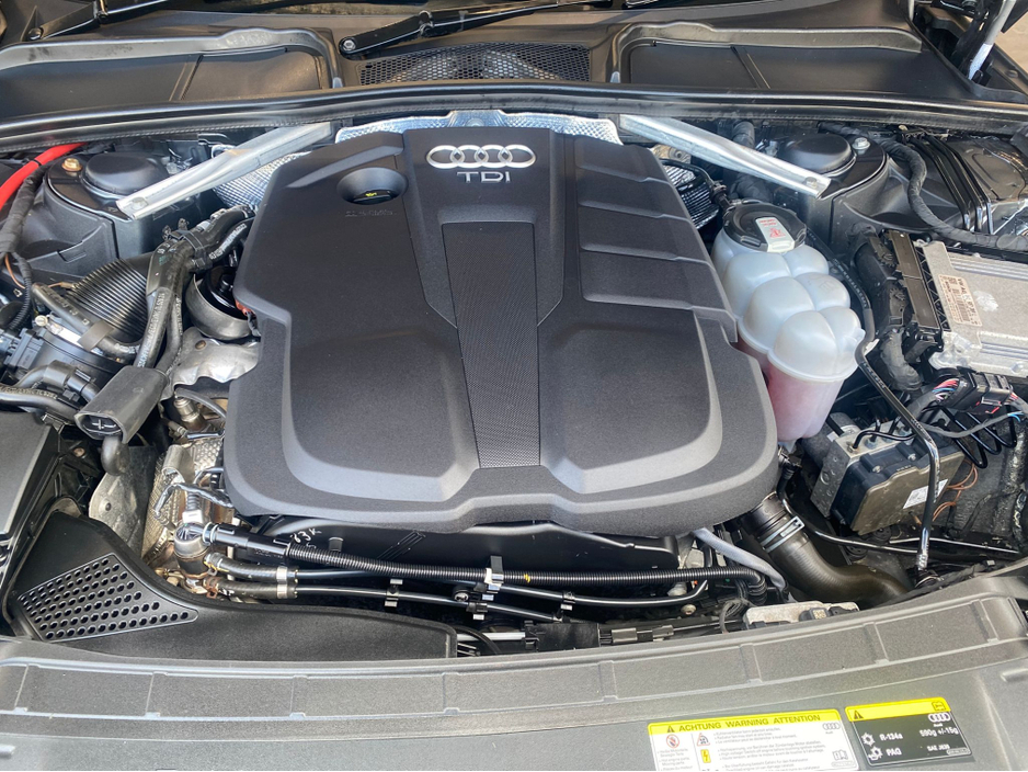 2016 Audi A4 - image 24