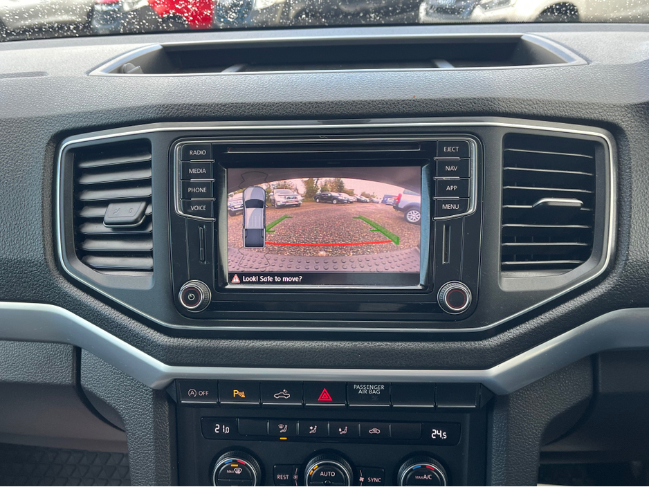 2017 Volkswagen Amarok - image 18