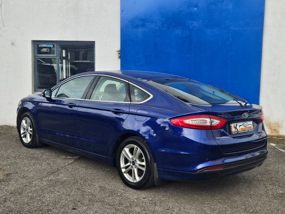 2015 Ford Mondeo - image 3