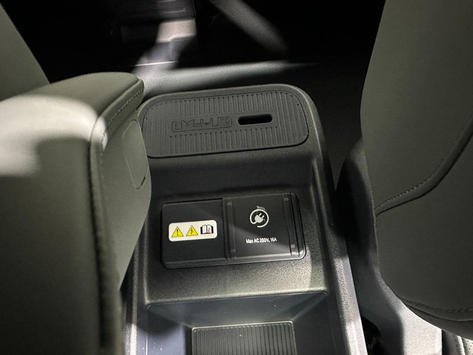 2026 Kia PV5 - image 27