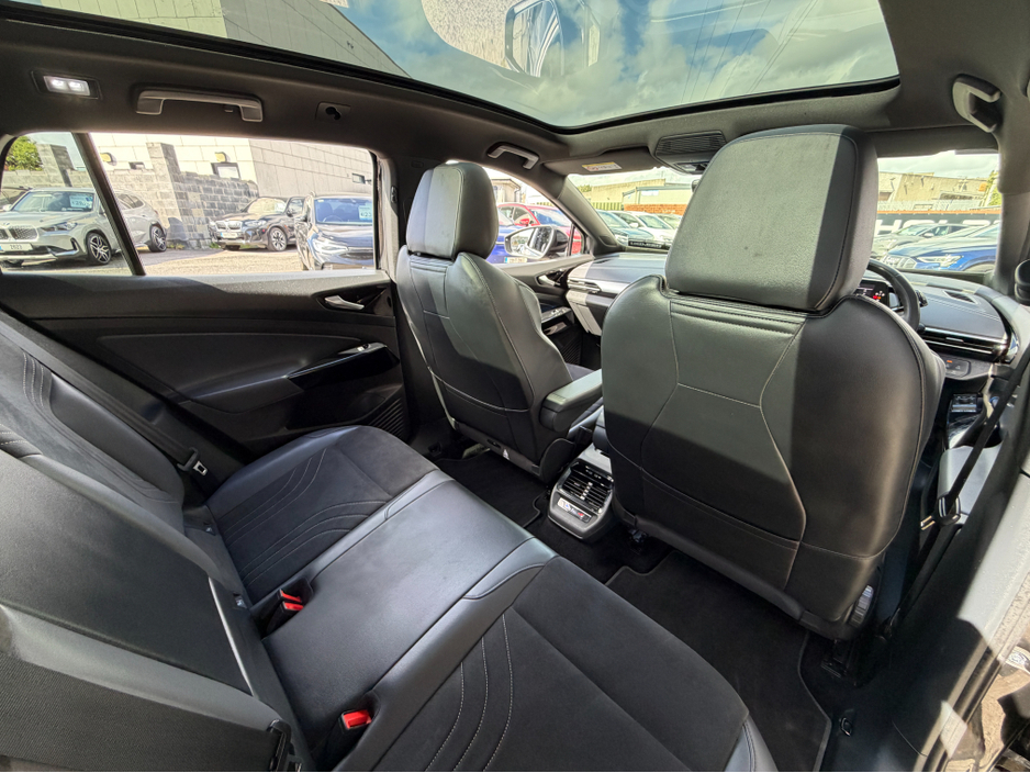 2023 Volkswagen ID.4 - image 16