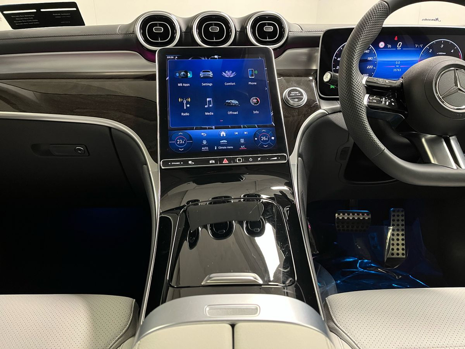 2023 Mercedes-Benz GLC Class 220d AMG 4Matic - 19 Inch Alloys - Reversing Camera - Ambient Lighting - Sat Nav - Climate Control - Electric Heated Memory Seats - Cruise Control - Apple CarPlay/Android Auto