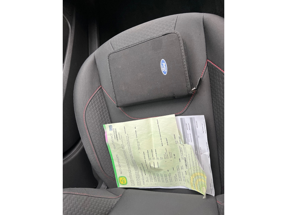 2017 Ford Focus - image 31