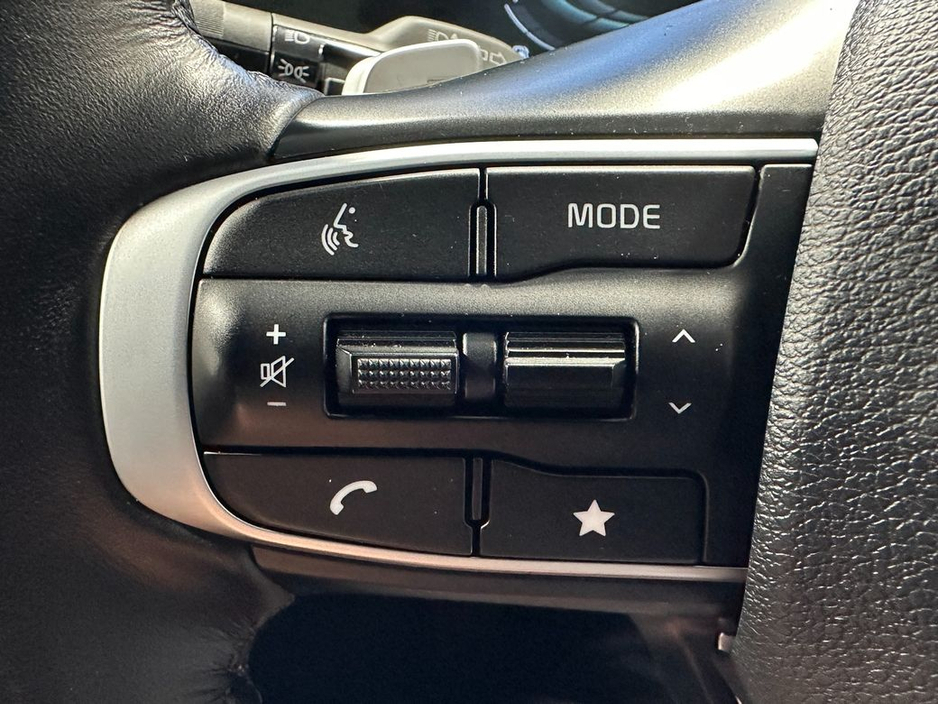 2023 Kia Sportage - image 16