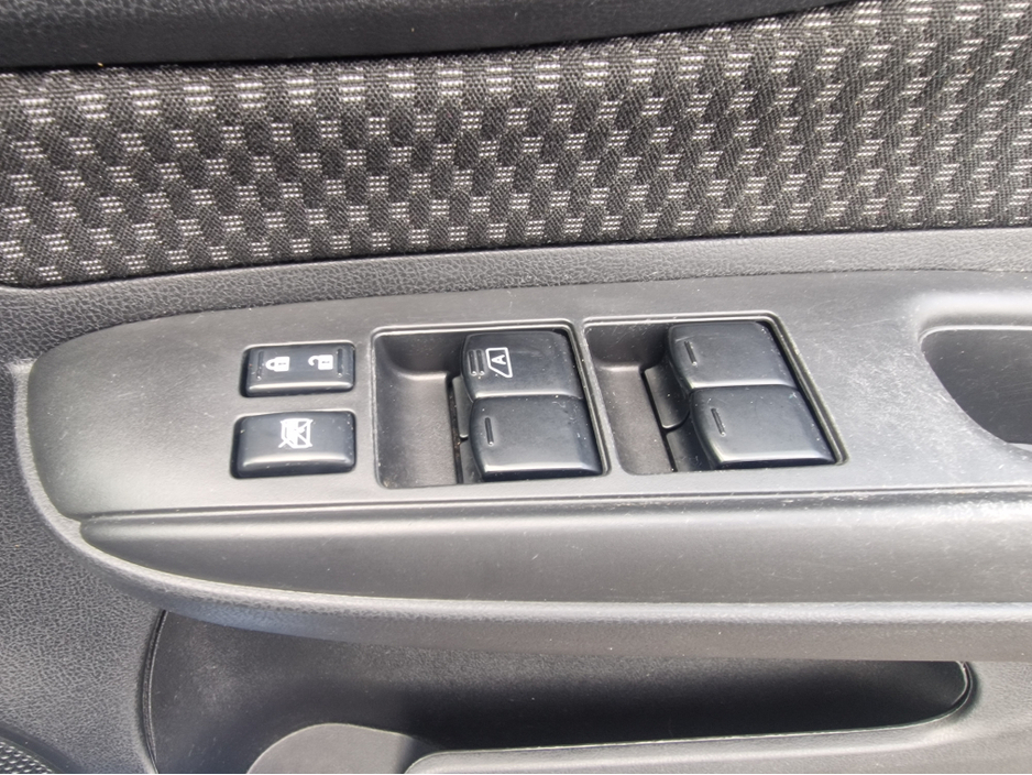 2017 Nissan Note - image 21