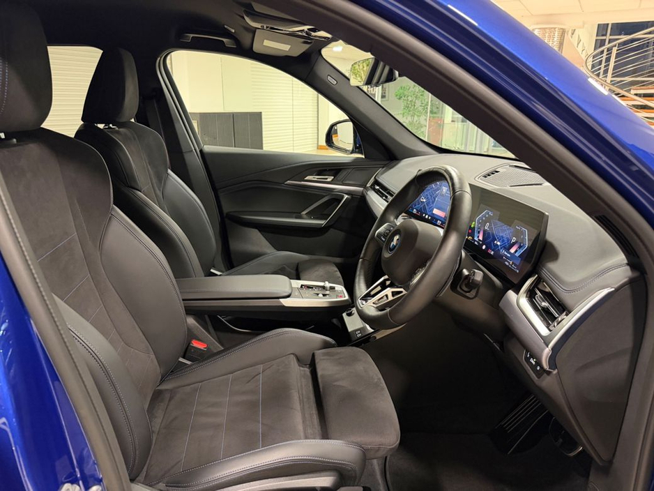 2025 BMW X1 25e M-SPORT PRO X-DRIVE=ONLY 3000 MILES//HUGE SPEC//AS NEW=2 YEAR BMW WARRANTY=TAILORED FINANCE PACKAGES INCL PCP AVAILABLE=TRADE IN'S WELCOME €54,995