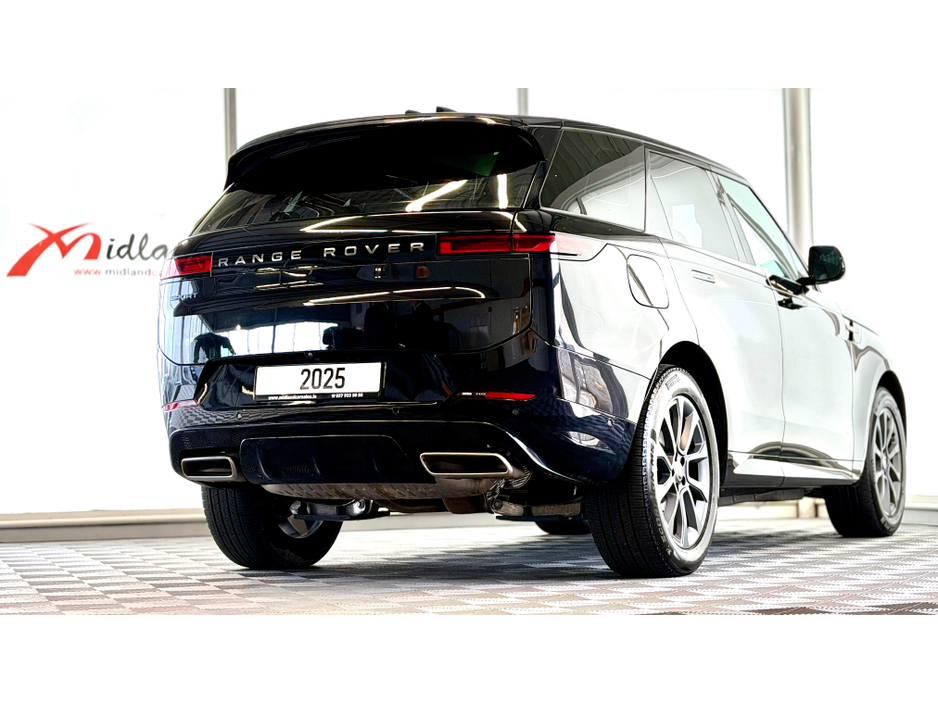 2025 Land Rover Range Rover - image 17