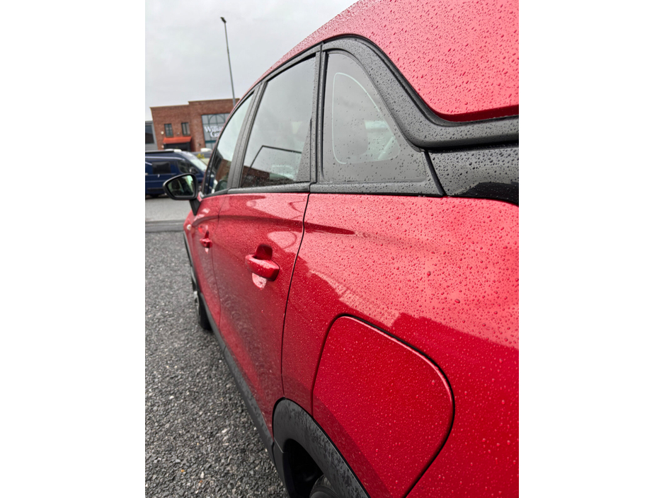 2023 Opel Crossland X  €15,000