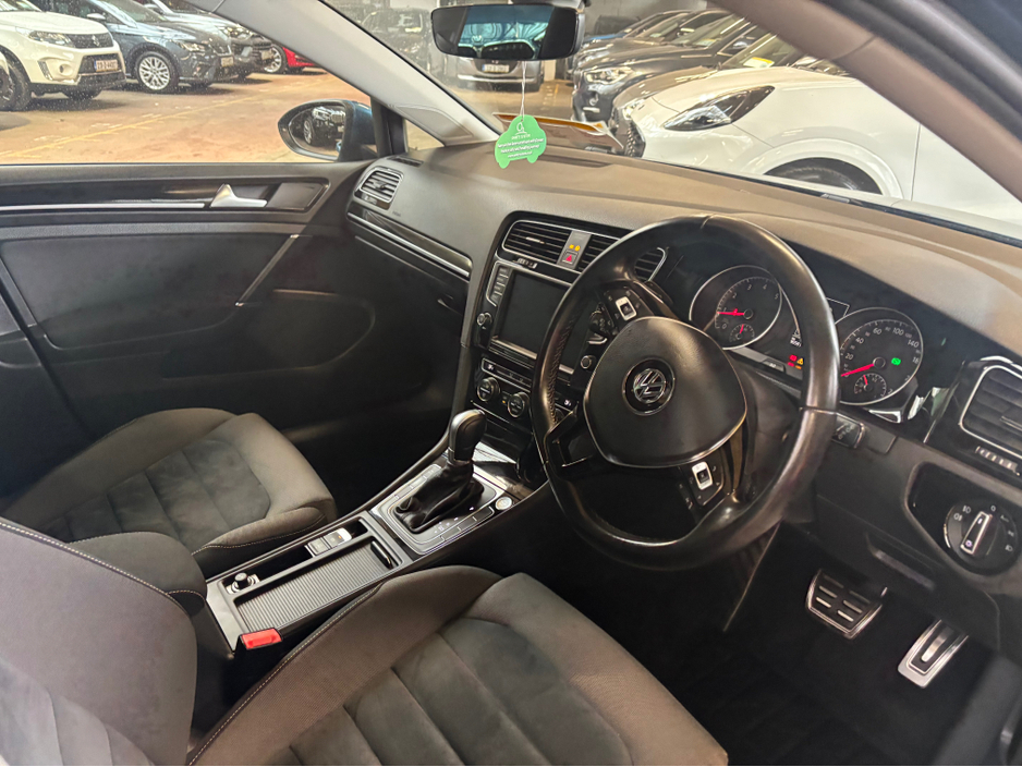 2017 Volkswagen Golf - image 9