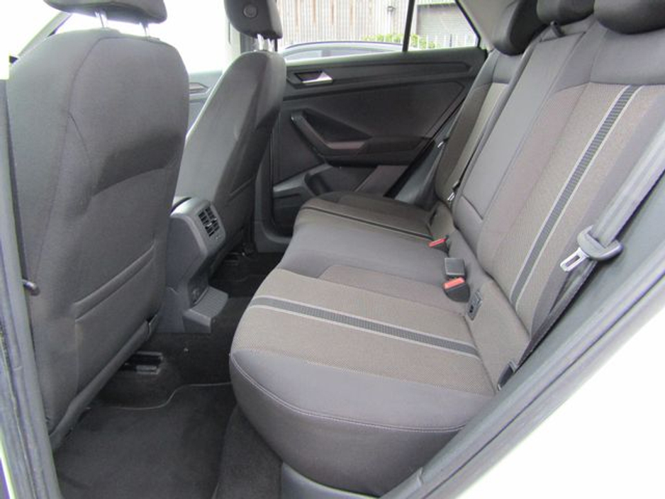 2019 Volkswagen T-Roc - image 16