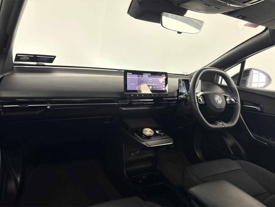 2025 MG 4 EXCITE LR**DIGITAL DASH**MULTIFUNCTIONAL STEERING WHEEL**APPLE CARPLAY ANDROID AUTO**REVERSE CAMERA**KEYLESS START**AIR CONDITIONING**CRUISE CONTROL**BLACK CLOTH INTERIOR**FINANCE AVAILABLE** €25,495