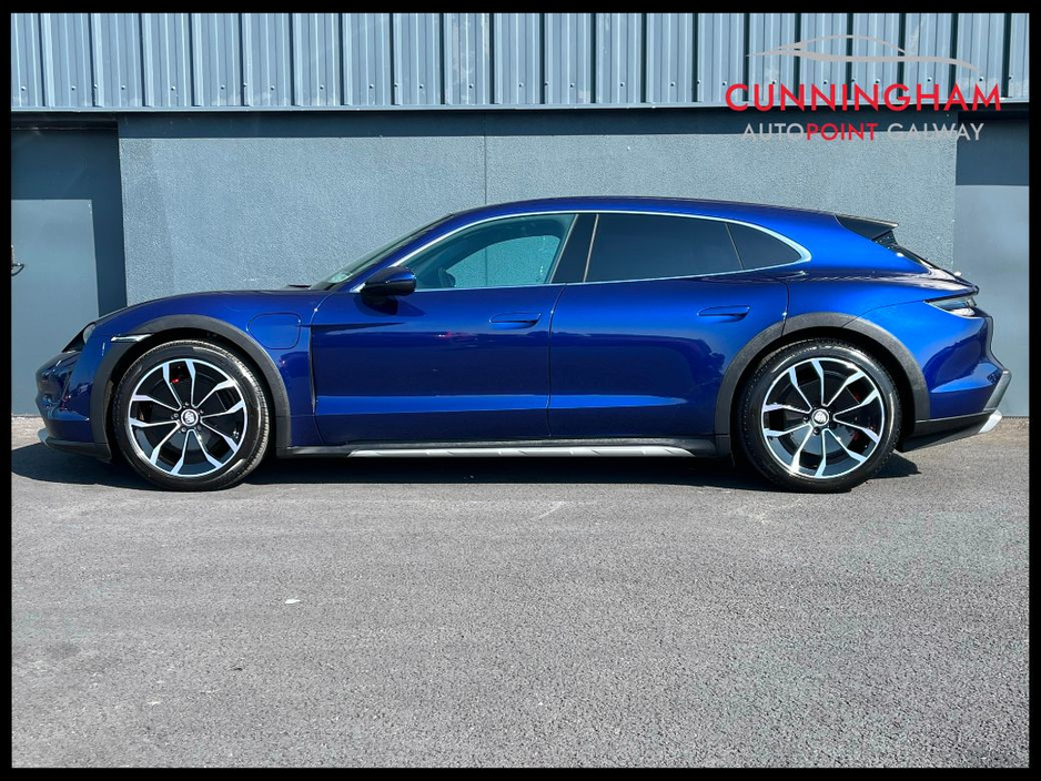 2022 Porsche Taycan 4S Cross Turismo 93kWh €61,995