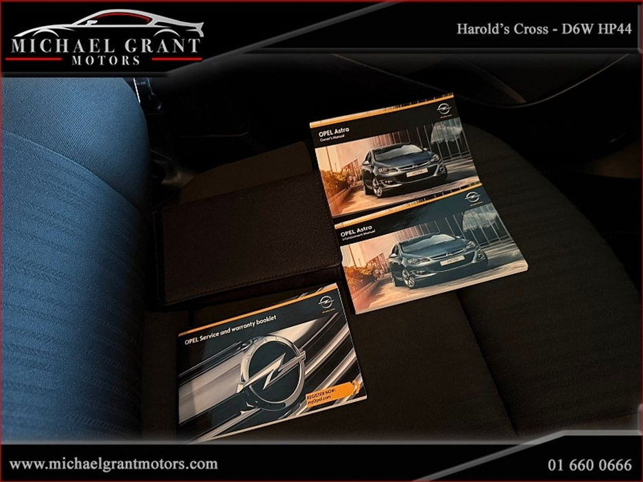 2015 Opel Astra - image 27