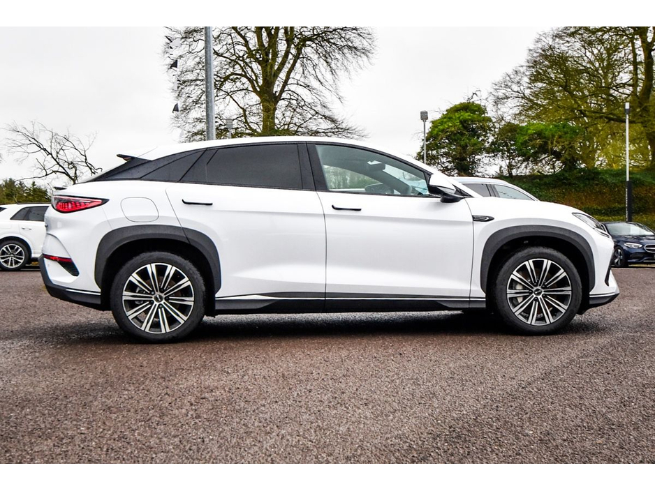 2026 BYD Sealion 7 - image 3