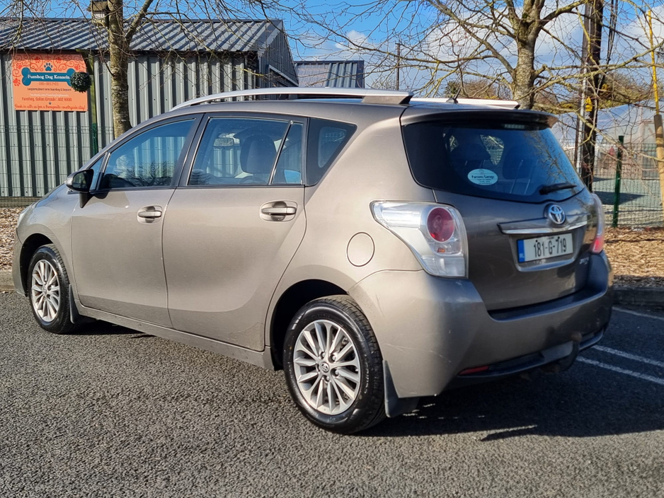 2018 Toyota Verso - image 8