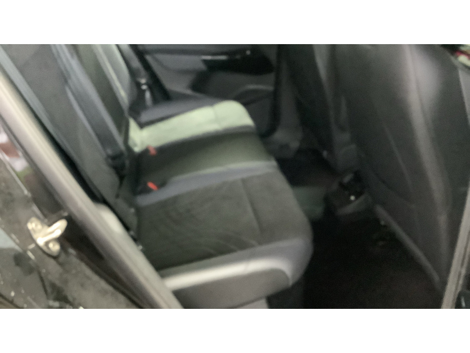 2023 Volkswagen ID.4 - image 17