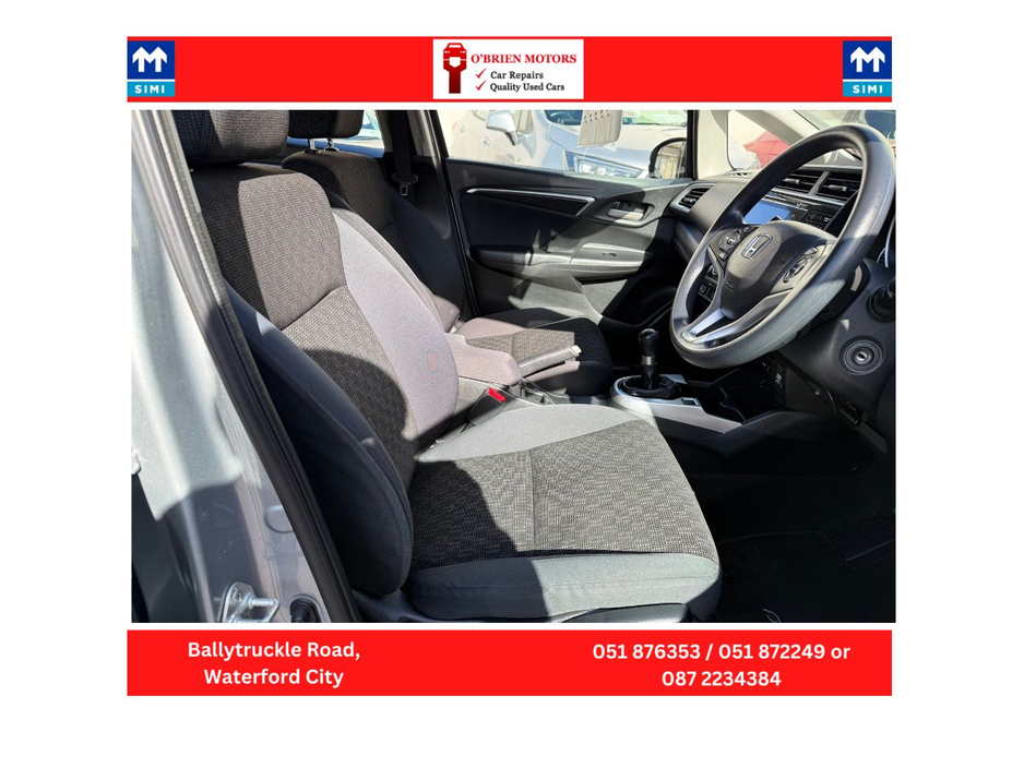 2016 Honda Jazz - image 8