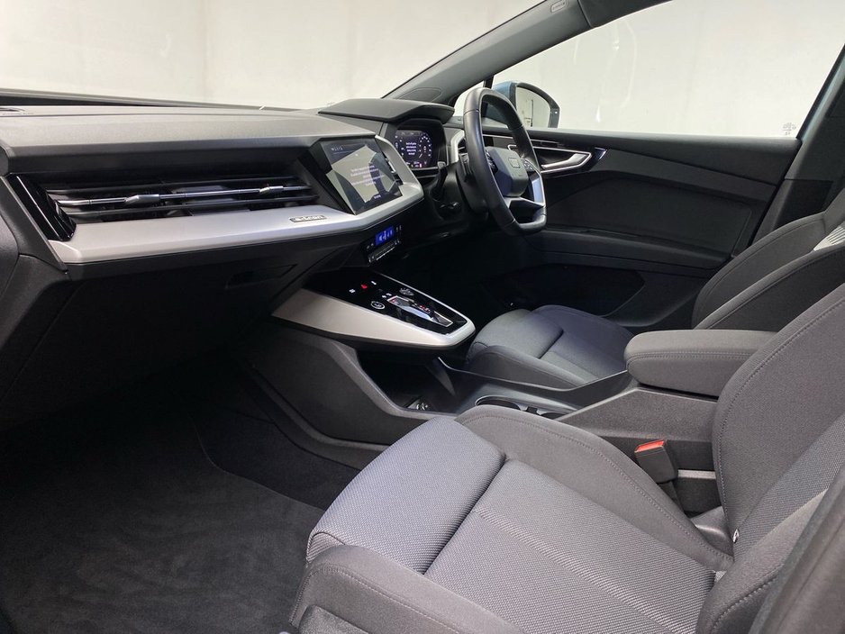 2024 Audi e-tron - image 6