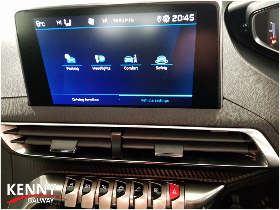 2022 Peugeot 5008 - image 37