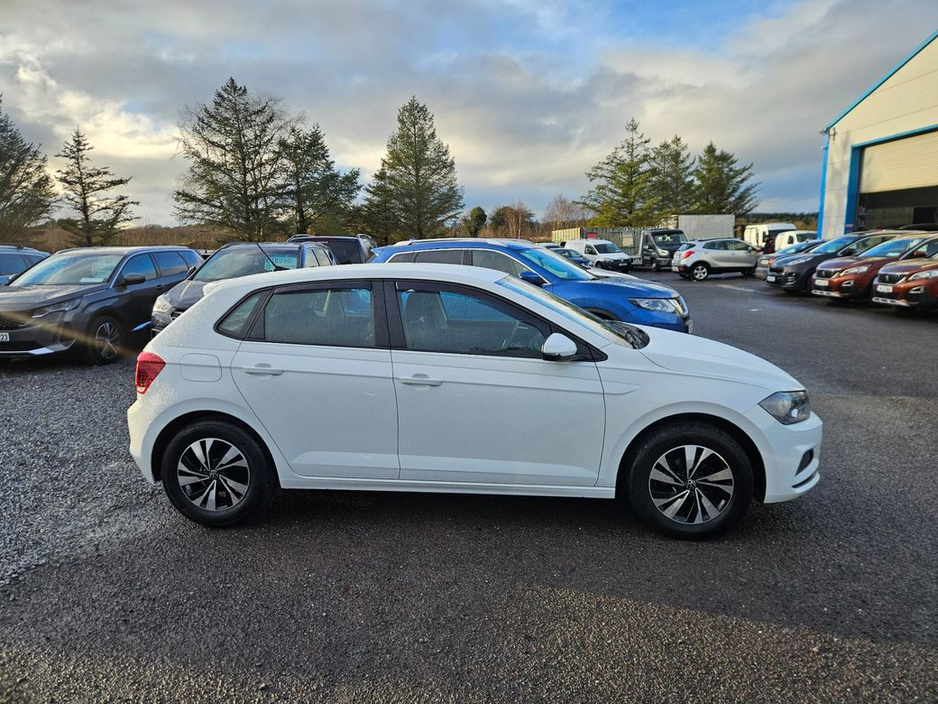 2021 Volkswagen Polo - image 5