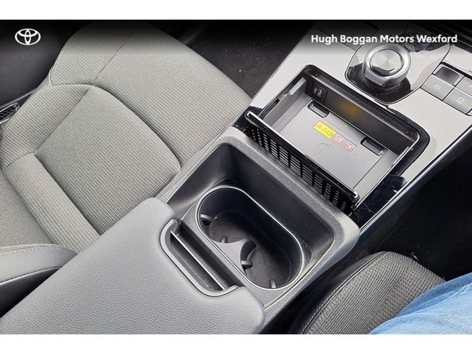 2025 Toyota bZ4X - image 23