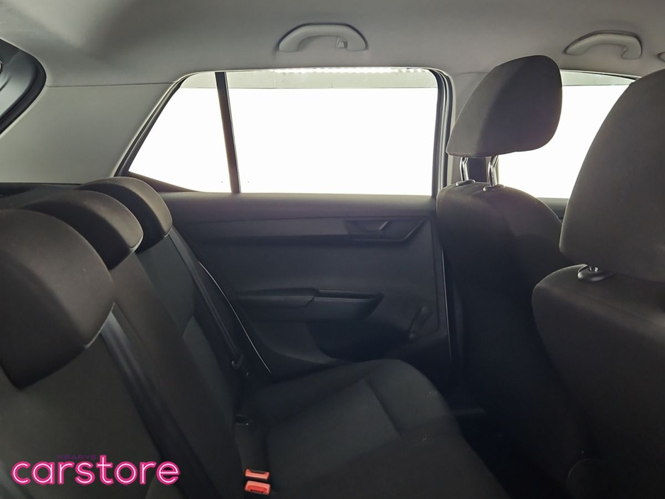 2016 Skoda Fabia - image 10