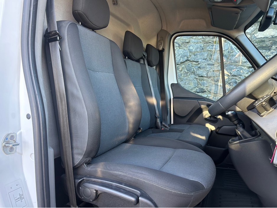 2021 Renault Master RED EDITION FWD 3T5 2DR €17,950