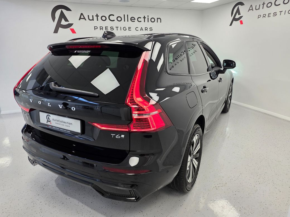 2025 Volvo XC60 - image 5