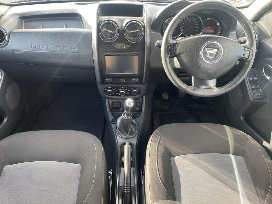 2016 Dacia Duster - image 11