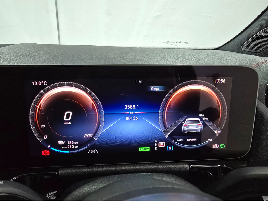 2022 Mercedes-Benz EQA - image 34