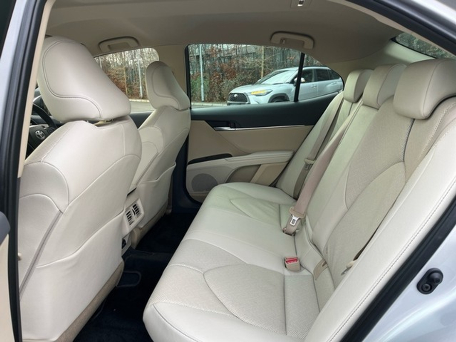 2024 Toyota Camry PLATINUM EDITION 4 €46,950