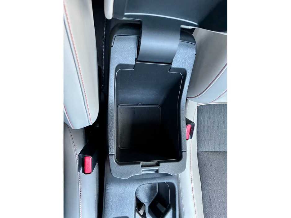 2022 Honda HR-V Advance Style, Petrol Hybrid Automatic, 17800KMs €32,995