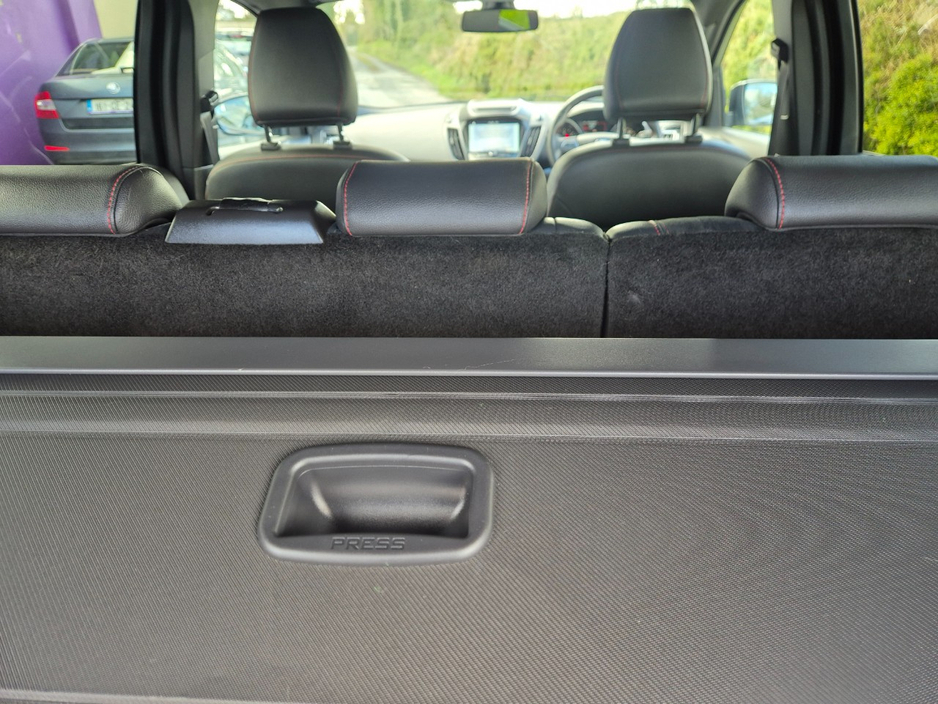 2019 Ford Kuga - image 8