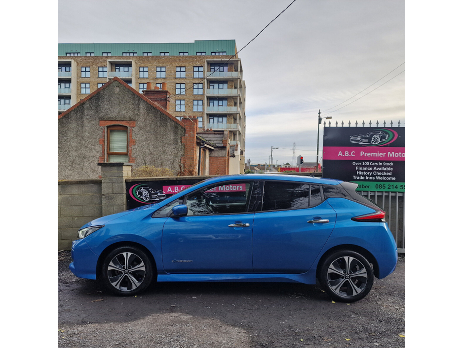 2021 Nissan Leaf - image 6