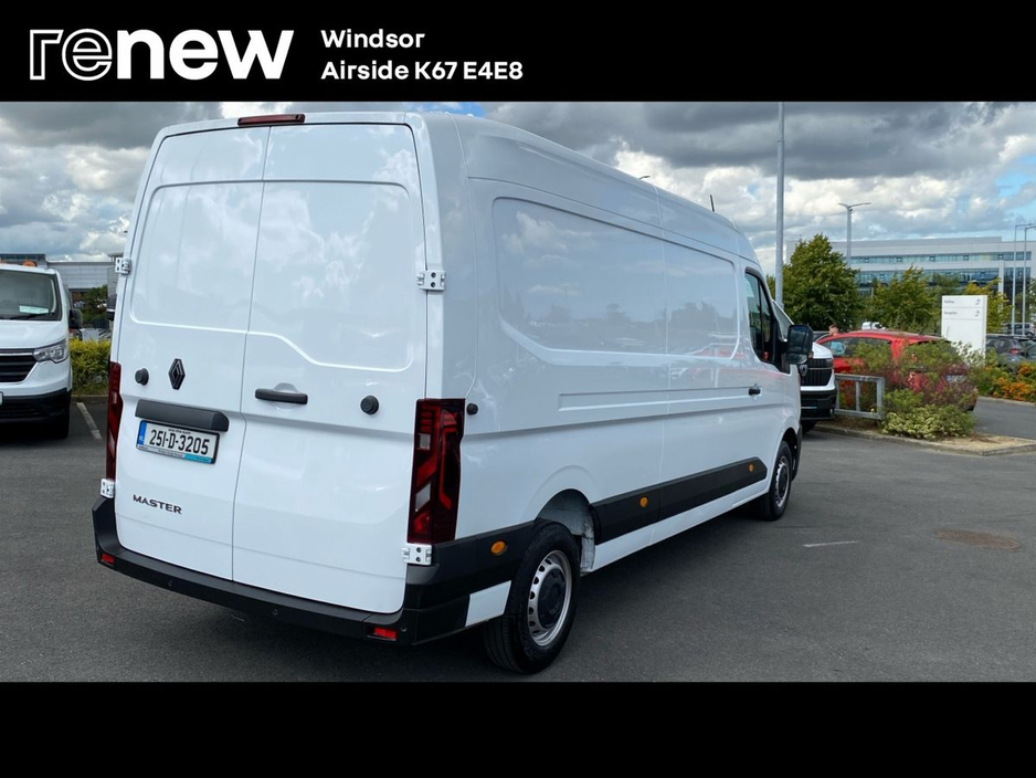 2025 Renault Master FWD LM35 Blue dCi 130 Advance €28,857