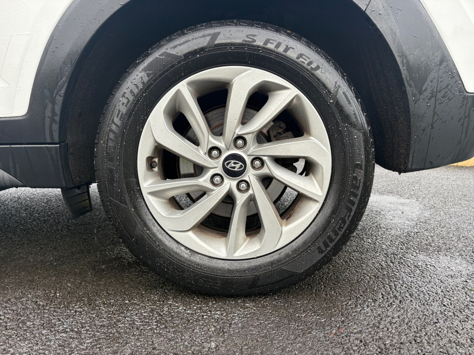 2018 Hyundai Tucson - image 9