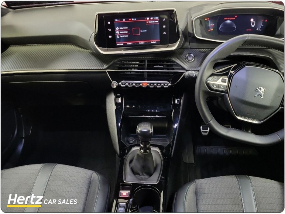 2023 Peugeot 2008 - image 9