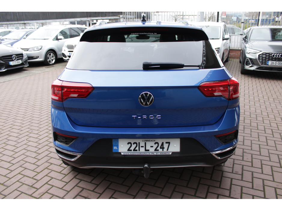 2022 Volkswagen T-Roc - image 5