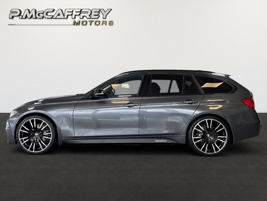 2015 BMW 3 Series - image 8