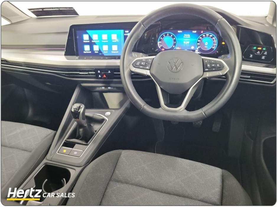 2024 Volkswagen Golf LIFE 110HP Petrol Manual €24,995