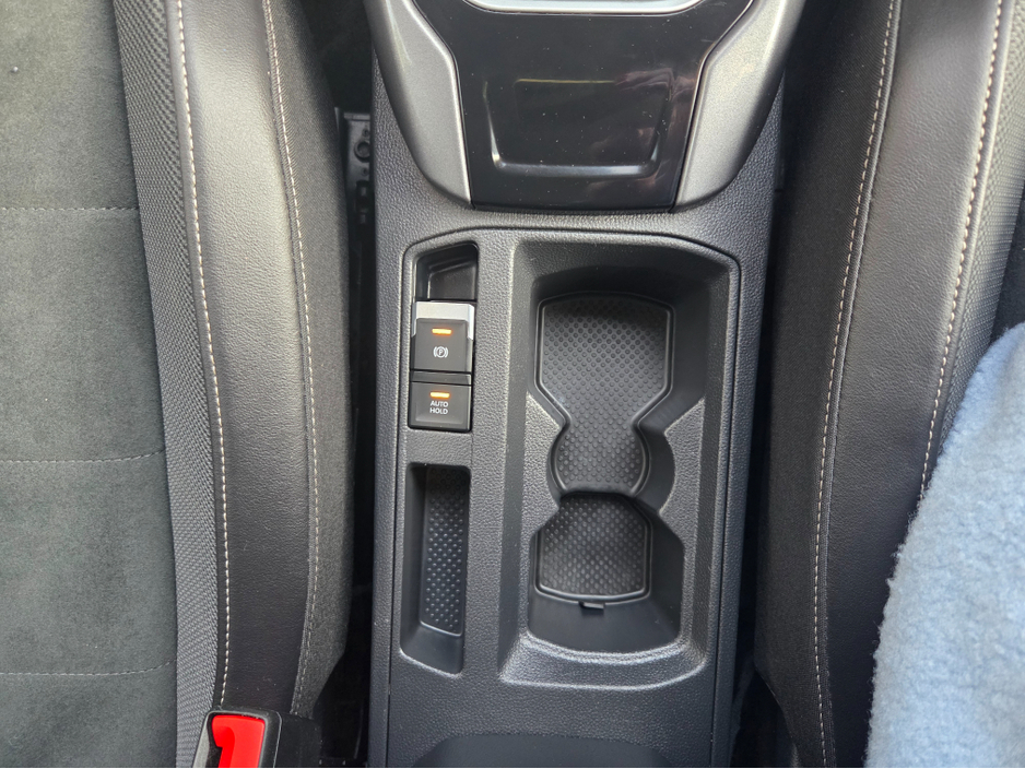 2023 Volkswagen T-Roc - image 23