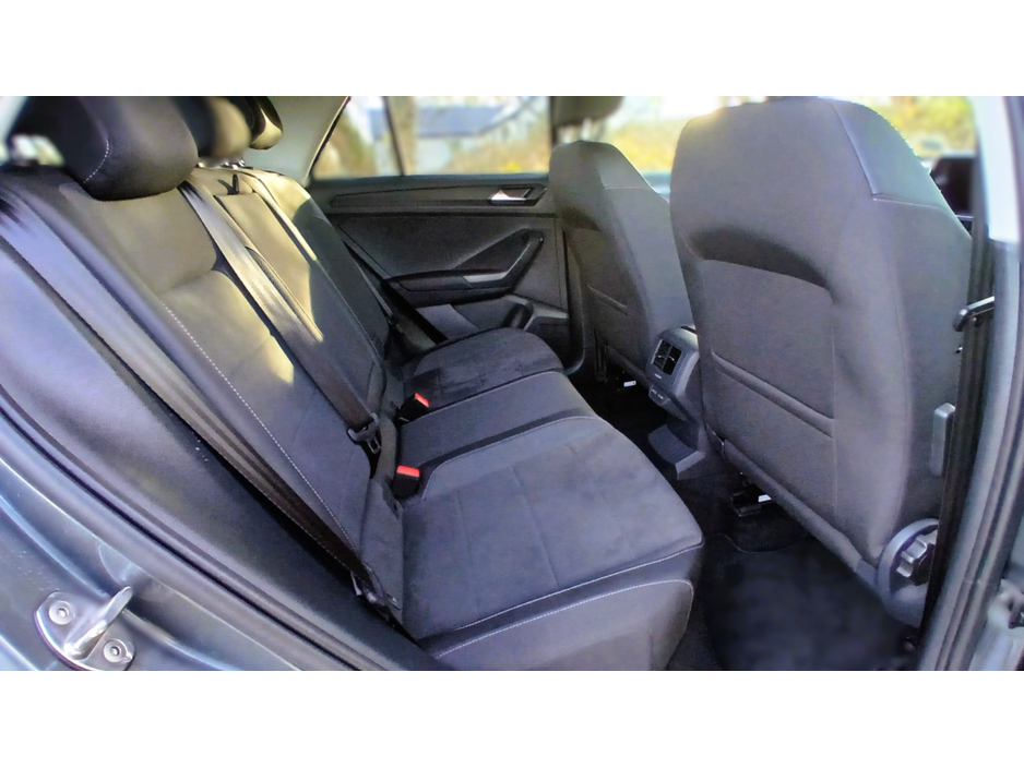 2024 Volkswagen T-Roc STYLE 2.0 TDI MANUAL 6SPEED FWD 116HP €29,500