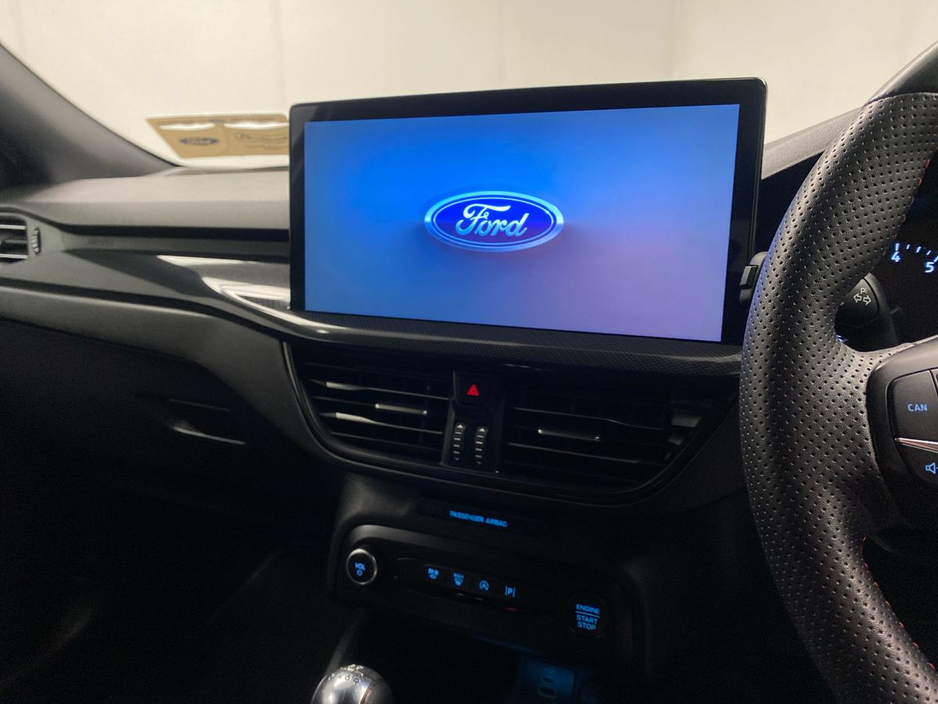 2023 Ford Focus - image 8